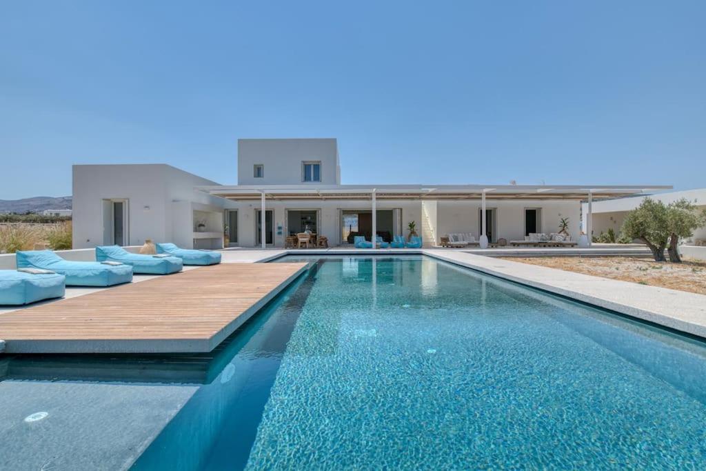 Villa Lampsi - Spacious & Modern Isterni  エクステリア 写真