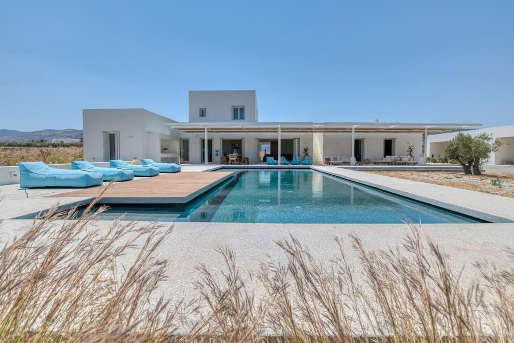 Villa Lampsi - Spacious & Modern Isterni  エクステリア 写真