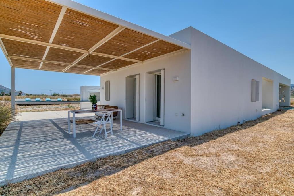 Villa Lampsi - Spacious & Modern Isterni  エクステリア 写真