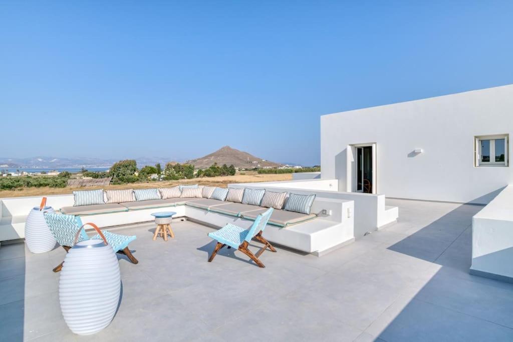 Villa Lampsi - Spacious & Modern Isterni  エクステリア 写真