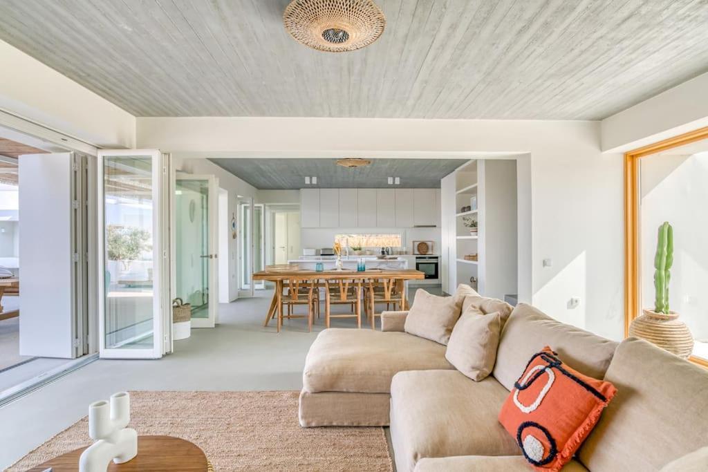 Villa Lampsi - Spacious & Modern Isterni  エクステリア 写真