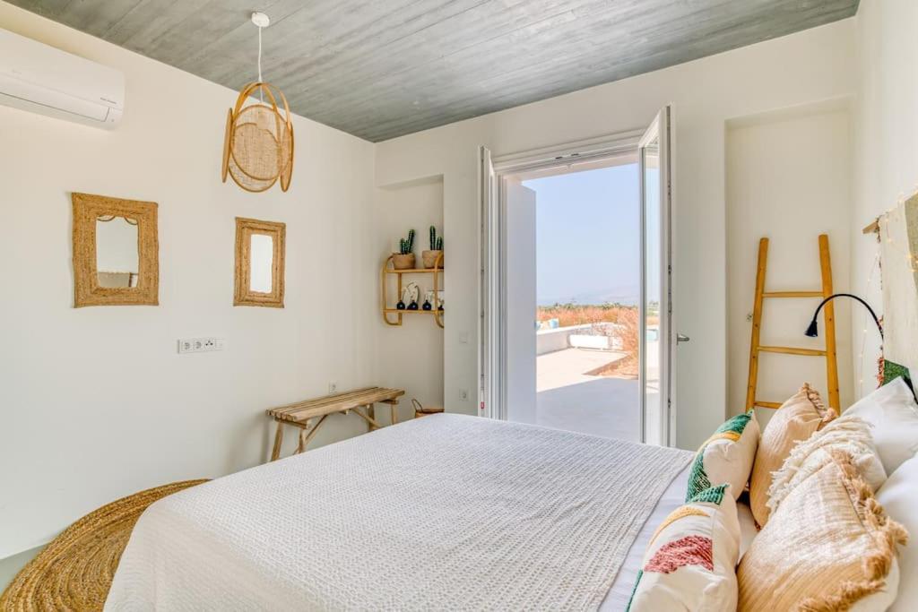 Villa Lampsi - Spacious & Modern Isterni  エクステリア 写真