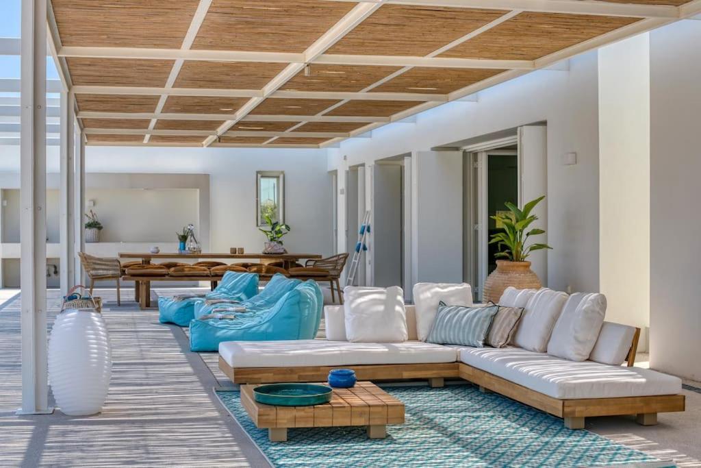 Villa Lampsi - Spacious & Modern Isterni  エクステリア 写真
