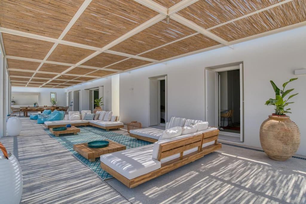 Villa Lampsi - Spacious & Modern Isterni  エクステリア 写真