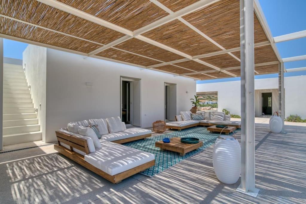 Villa Lampsi - Spacious & Modern Isterni  エクステリア 写真